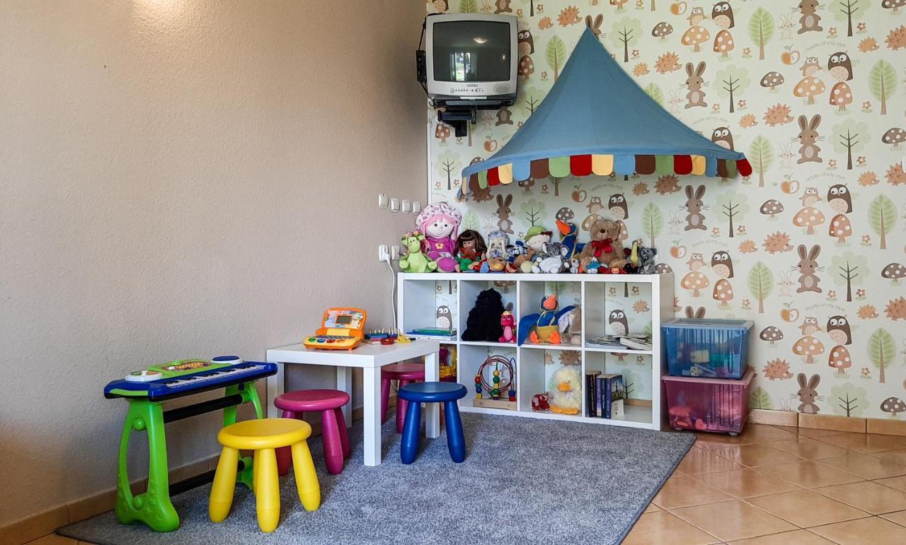 Cetniewo Pokoje I Apartamenty Wladyslawowo Bagian luar foto