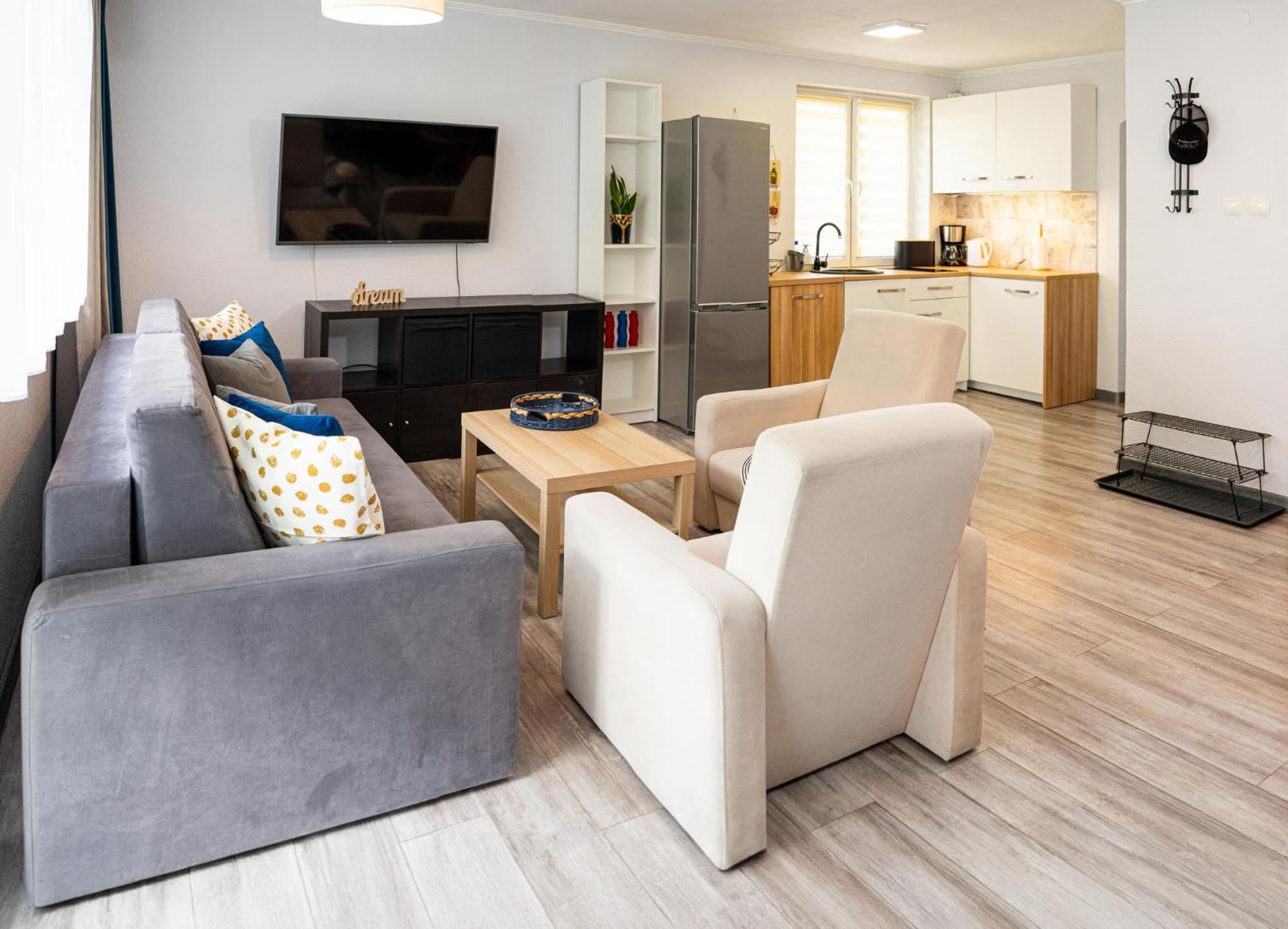 Cetniewo Pokoje I Apartamenty Wladyslawowo Bagian luar foto