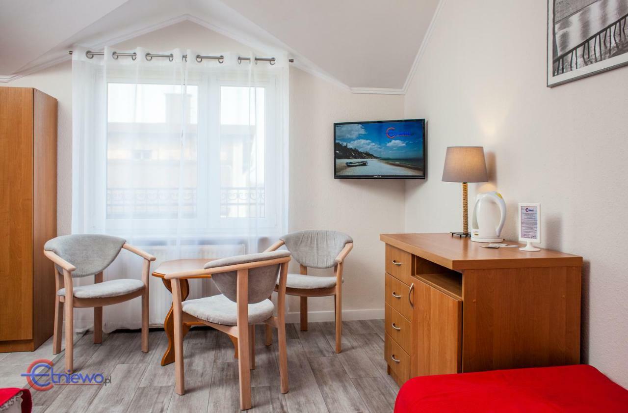 Cetniewo Pokoje I Apartamenty Wladyslawowo Bagian luar foto