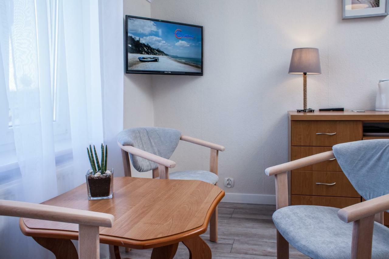 Cetniewo Pokoje I Apartamenty Wladyslawowo Bagian luar foto